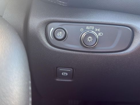 Certified 2022 Chevrolet Blazer LT AWD/4WD image 26