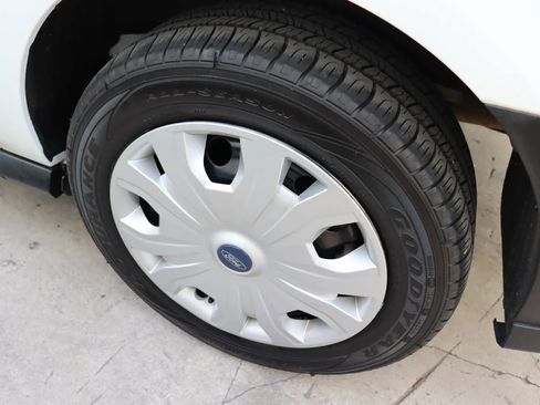 Used 2020 Ford Transit Connect XL image 34