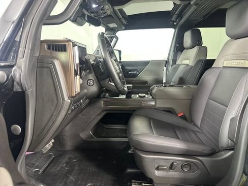 Used 2025 GMC Hummer EV 2X image 10