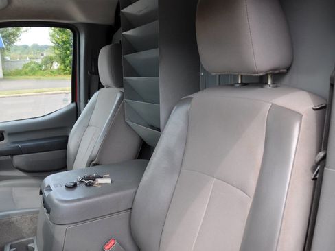 Used 2015 Nissan NV 2500 SV w/ Technology Package image 17