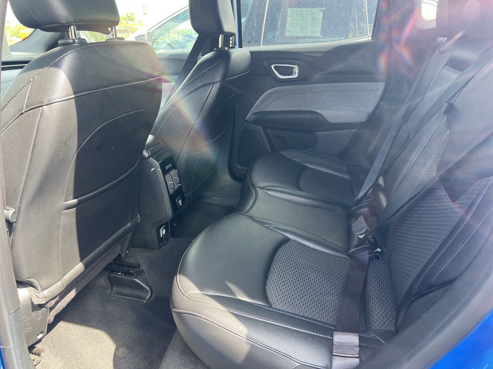 Used 2024 Jeep Compass Latitude AWD/4WD image 11