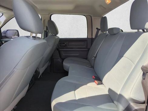 Used 2018 RAM 1500 Express w/ Express Value Package RWD image 17