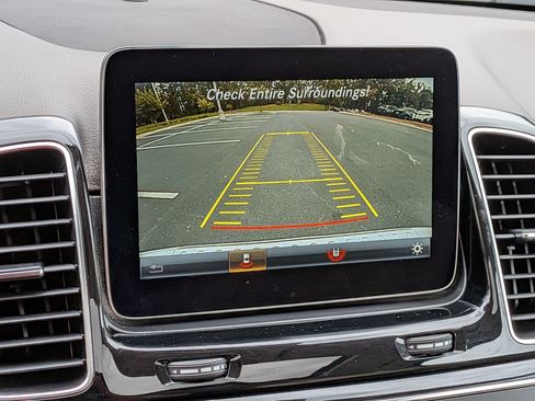 Used 2017 Mercedes-Benz GLE 350 image 22