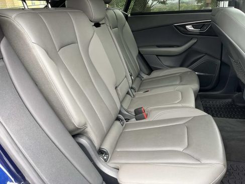 Used 2019 Audi Q8 Prestige AWD/4WD image 27