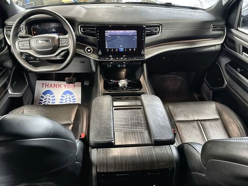 Used 2024 Jeep Wagoneer L Series II w/ Flexible Seating Group image 26