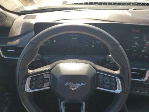 Used 2025 Ford Mustang GT Premium image 15