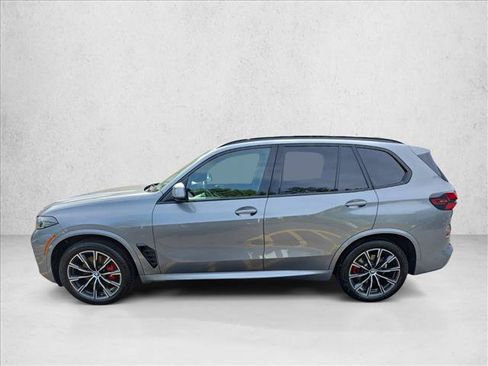 Used 2024 BMW X5 xDrive40i w/ M Sport Package AWD/4WD image 8