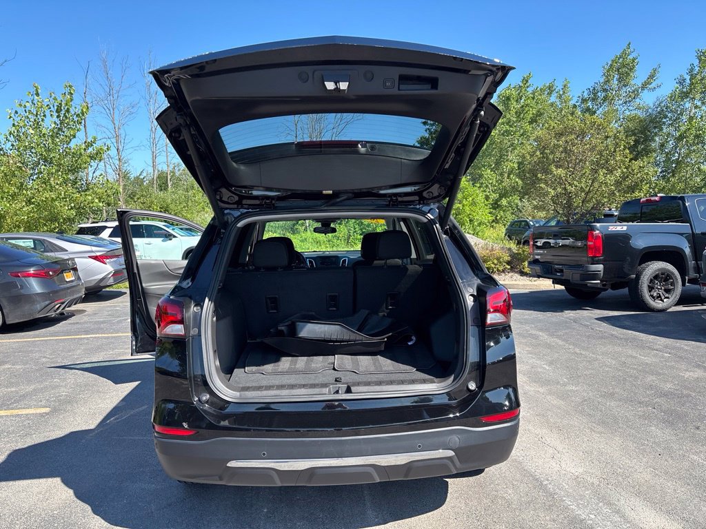 Used 2024 Chevrolet Equinox LT AWD/4WD image 12