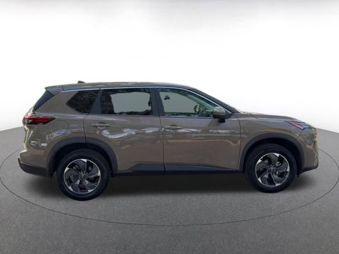 Used 2025 Nissan Rogue SV image 16