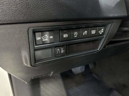 Used 2024 Toyota Tundra SR5 w/ SR5 Convenience Package RWD image 18