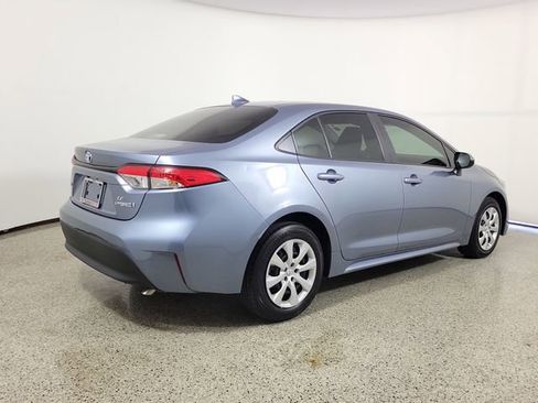 Used 2023 Toyota Corolla LE FWD image 5