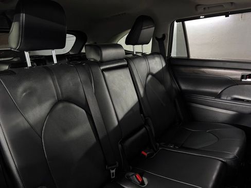 Used 2020 Toyota Highlander Limited AWD/4WD image 55