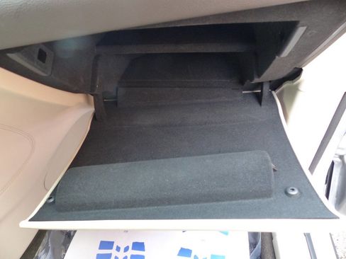 Used 2019 Lincoln MKC Premiere image 42