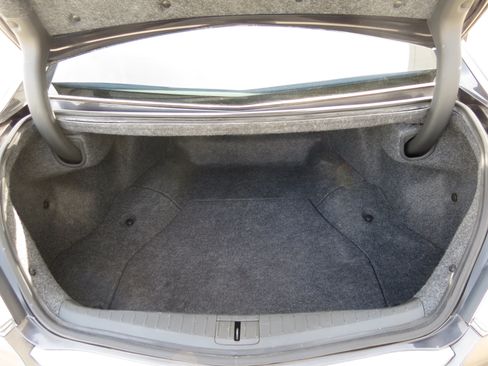 Used 2012 Acura TL w/ Technology Package FWD image 32