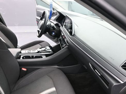 Certified 2023 Hyundai Sonata SE w/ Preferred Accessory Package image 29