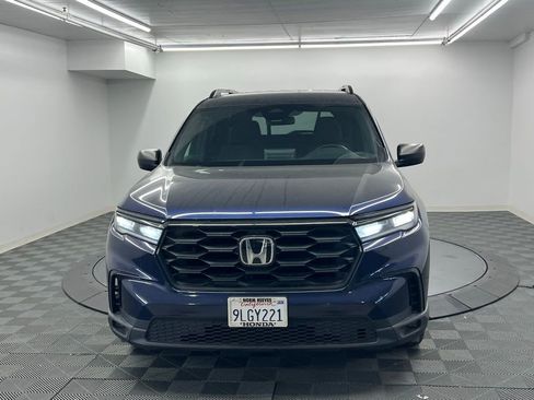 Used 2024 Honda Pilot Sport image 5