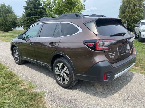 Used 2022 Subaru Outback Limited AWD/4WD image 3