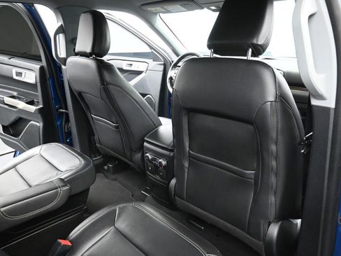 Used 2022 Ford Explorer Limited RWD image 12