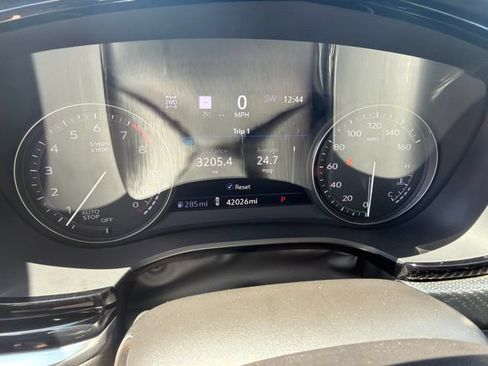 Certified 2024 Cadillac XT6 Sport w/ Technology Package AWD/4WD image 14