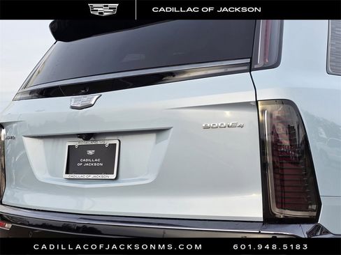 New 2026 Cadillac Vistiq Sport image 14