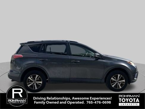 Used 2017 Toyota RAV4 XLE FWD image 6