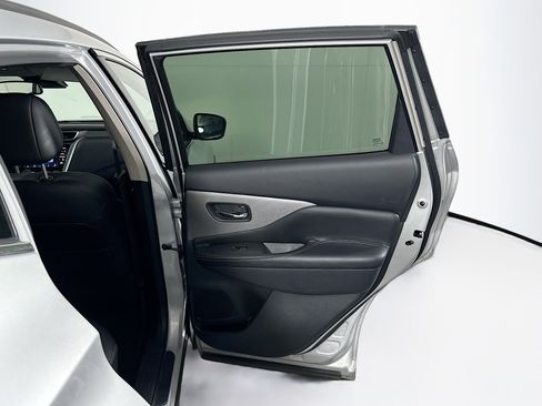 Used 2023 Nissan Murano SV image 30