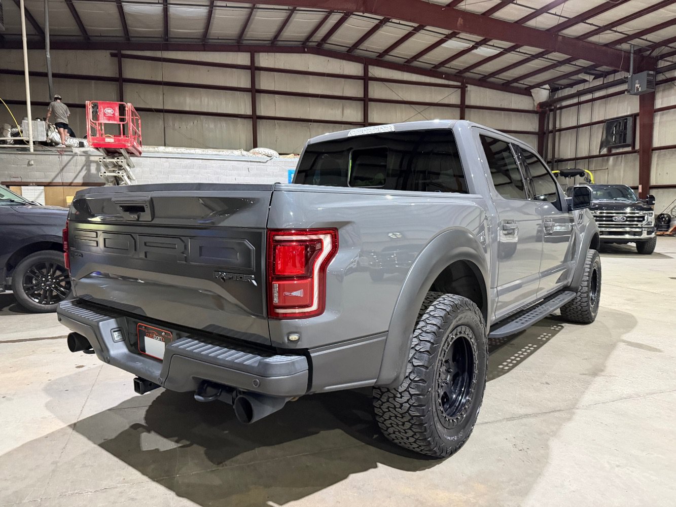 Used 2018 Ford F150 Raptor w/ Equipment Group 802A Luxury AWD/4WD image 5