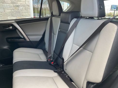 Used 2017 Toyota RAV4 Limited image 33