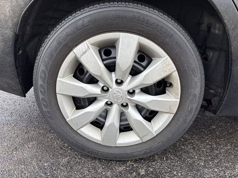 Used 2015 Toyota Corolla LE image 5