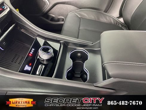 New 2026 Jeep Grand Cherokee Limited image 25