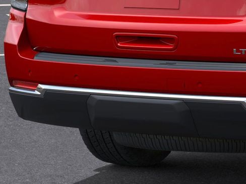 New 2026 Chevrolet Suburban LT w/ Comfort Package image 14