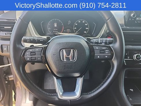Used 2023 Honda Pilot EX-L image 10