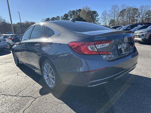 Used 2022 Honda Accord LX image 6