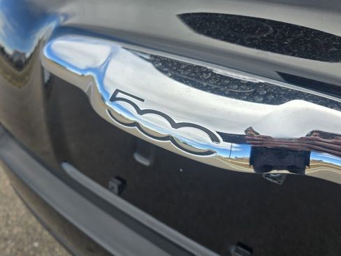 Used 2015 FIAT 500 Pop image 10