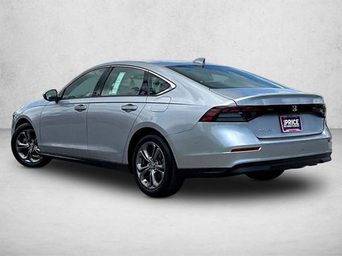 Used 2023 Honda Accord EX image 13