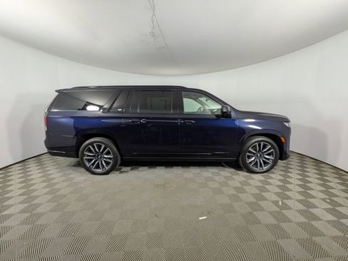 Used 2021 Cadillac Escalade ESV Sport Platinum image 39