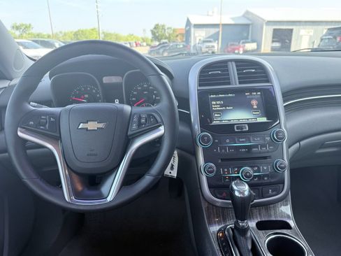 Used 2014 Chevrolet Malibu LT FWD image 10
