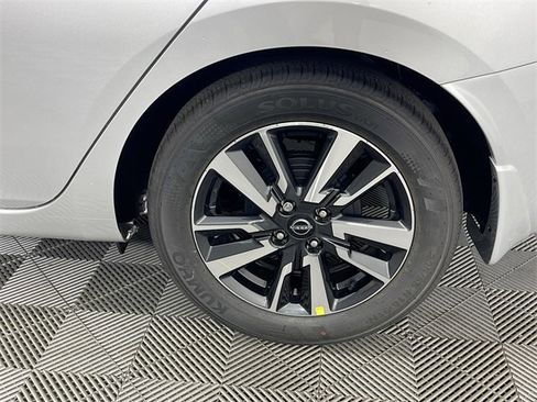 New 2025 Nissan Versa SV w/ Trunk Package image 20