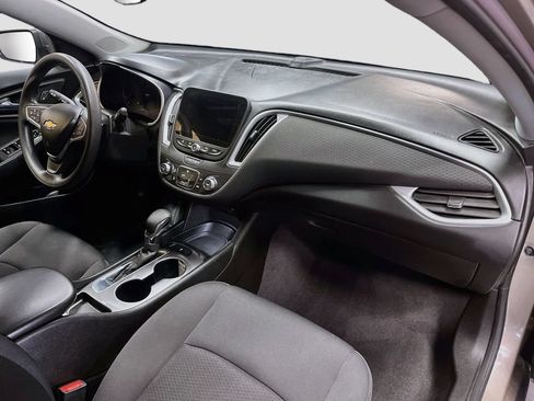 Used 2022 Chevrolet Malibu LS FWD image 27