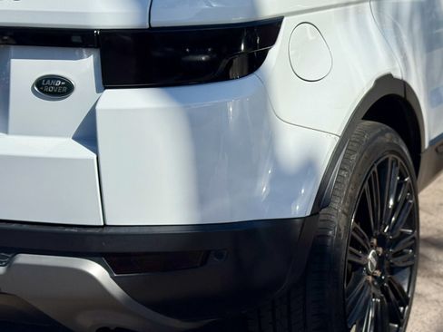 Used 2018 Land Rover Range Rover Evoque SE AWD/4WD image 13
