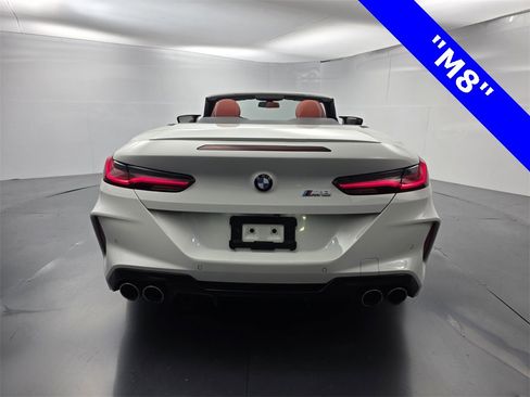 Used 2020 BMW M8 Convertible image 3