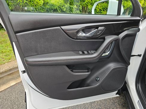 Used 2019 Chevrolet Blazer RS w/ Sun and Wheels Package image 10