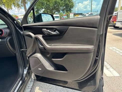 Used 2025 Chevrolet Blazer RS FWD image 13
