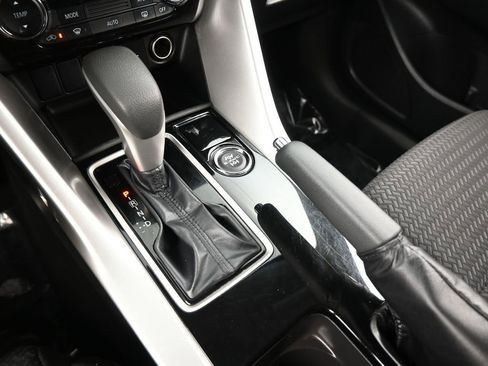 Used 2023 Mitsubishi Eclipse Cross ES image 23