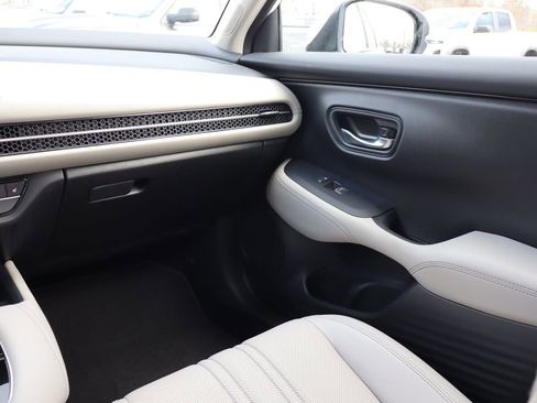 Used 2025 Honda HR-V EX-L image 39