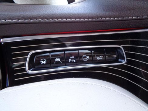 Used 2016 Mercedes-Benz S 63 AMG 2dr Cpe AMG S 63 4MATIC w/ Driver Assistance Package image 31