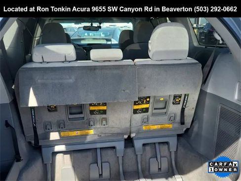 Used 2014 Toyota Sienna LE image 12