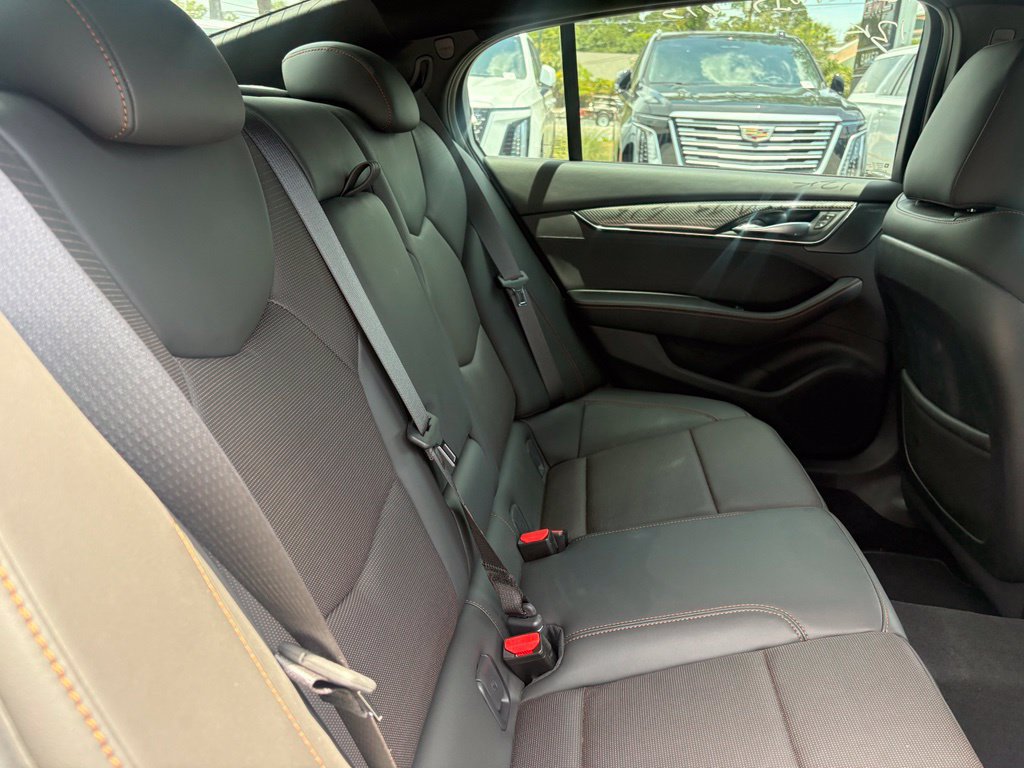 Used 2025 Cadillac CT5 V RWD image 12