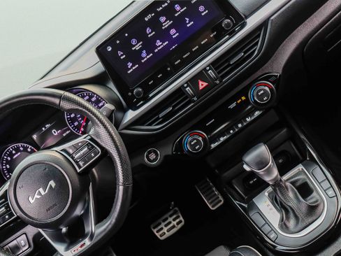 Certified 2023 Kia Forte GT-Line w/ GT-Line Technology Package FWD image 19