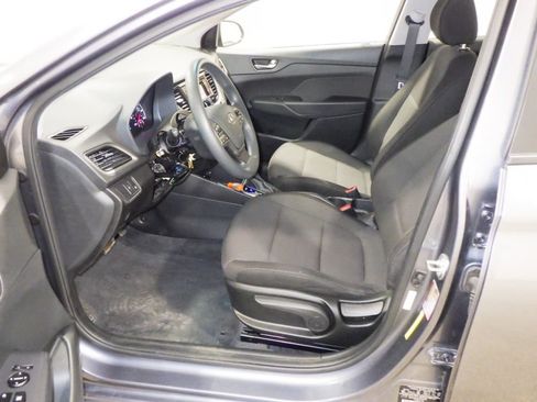 Used 2018 Hyundai Accent SE FWD image 8